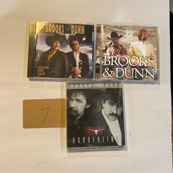 Old country music cds. Some are new. - Picture 5 of 15
